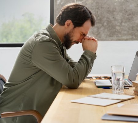 Leadership Mistakes That Stop Growth in 2025