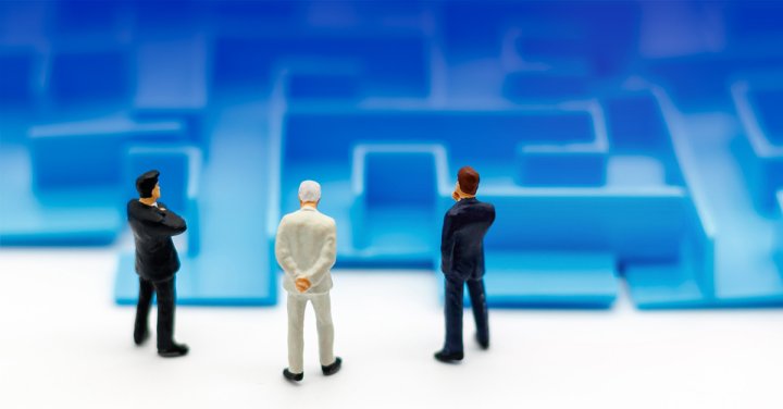 Пропастта между индустриите при работа от дистанция: как да направим по-гъвкави негъвкавите индустрии?