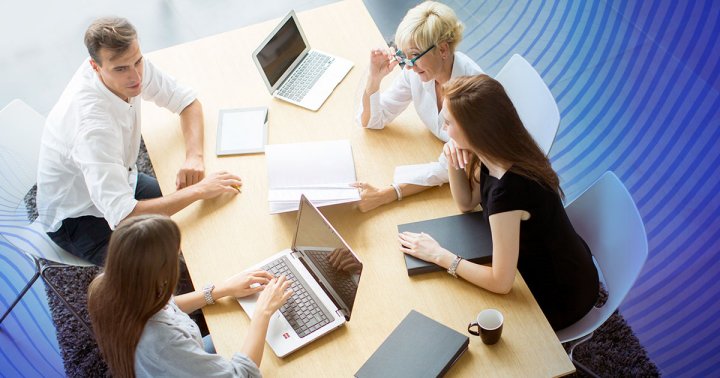 Различни поколения на работното място – как да ги управляваме успешно