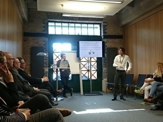 LS-S-Experte Hannes Horn stellt in der aktuellen Personalführung die Herausforderungen der digitalen Transformation dar…